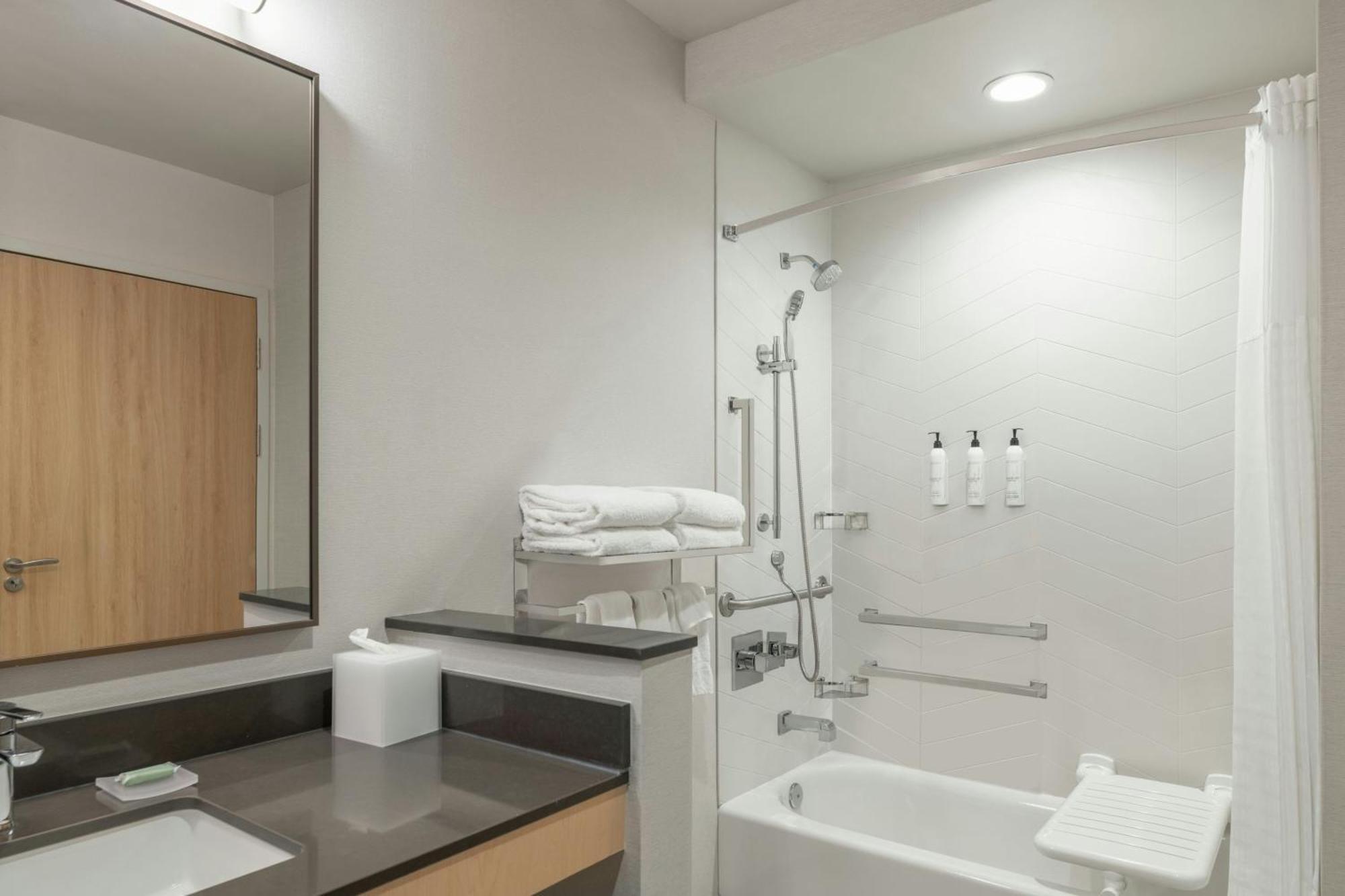 Fairfield By Marriott Inn & Suites Kansas City At The Legends Exteriör bild