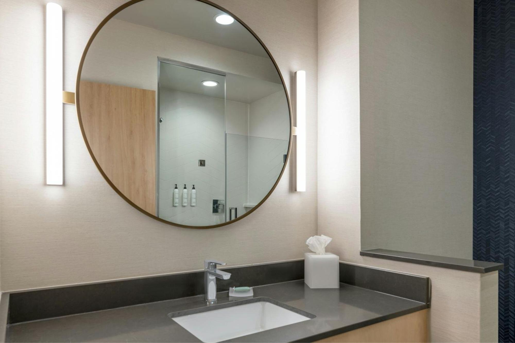 Fairfield By Marriott Inn & Suites Kansas City At The Legends Exteriör bild